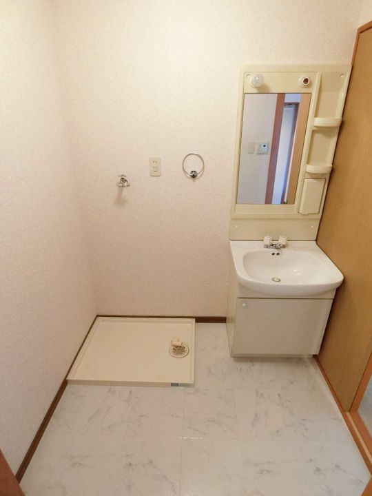 SURPLUSカーサ・フローレの内装