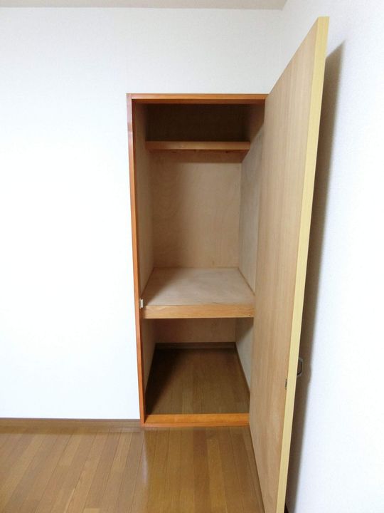 SURPLUSカーサ・フローレの内装