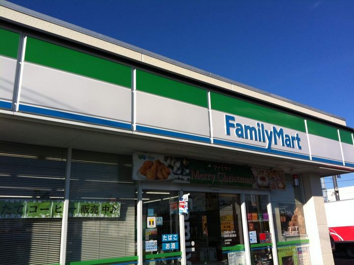 SURPLUSカーサ・フローレの周辺