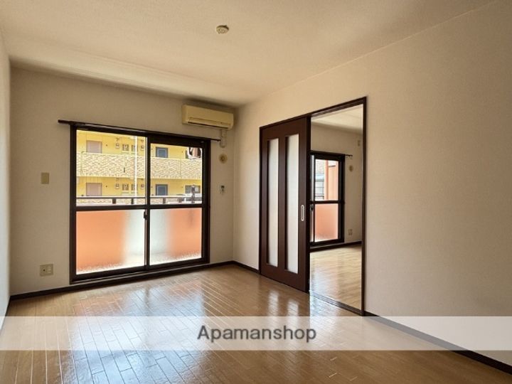 ラポージュの内装