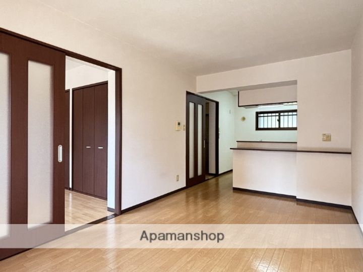 ラポージュの居間