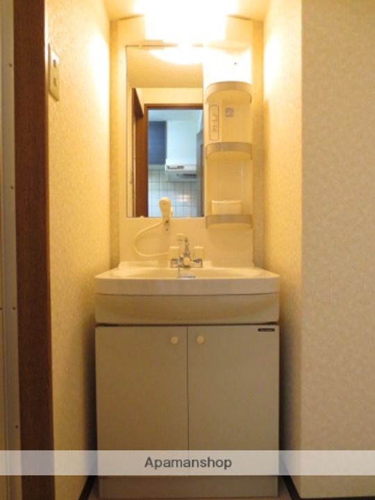 ランド・アンセムのその他画像