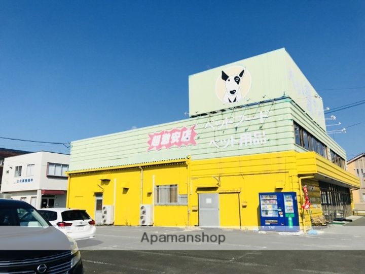 ランド・アンセムの周辺
