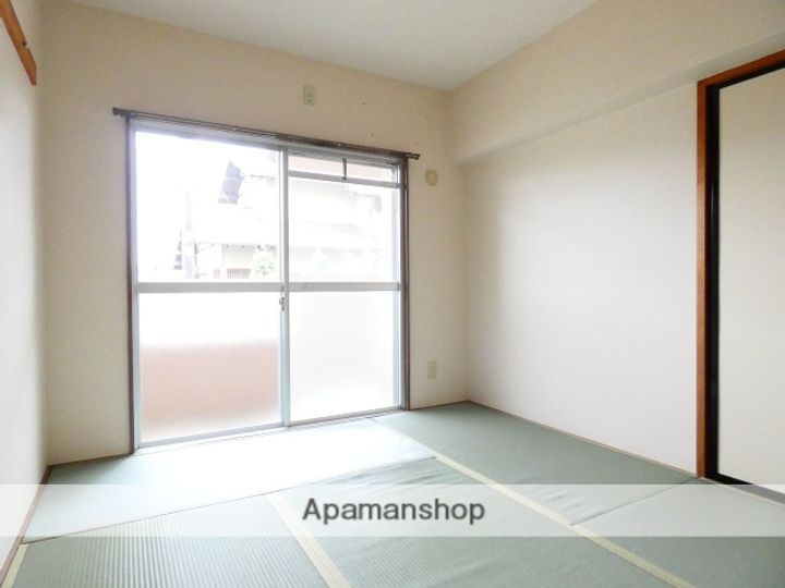 メゾンスーブニールの内装