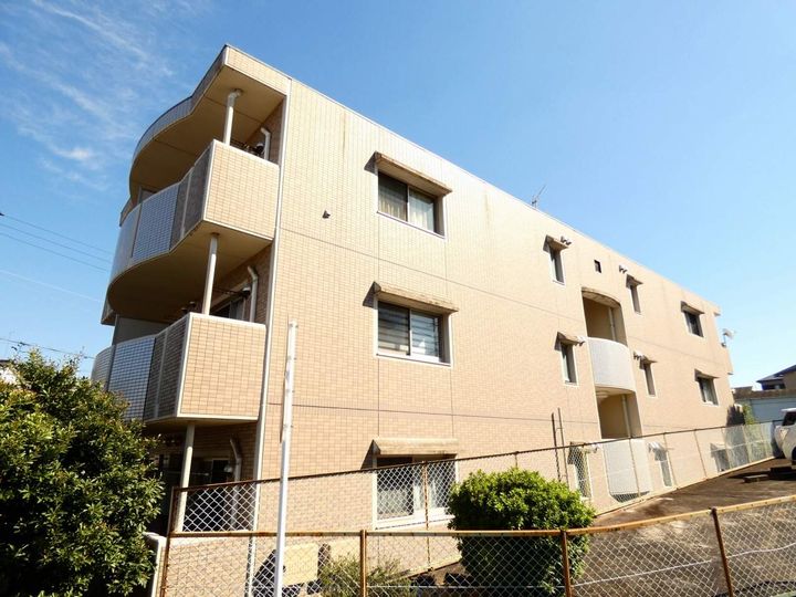 サンライフ鴨江の外観