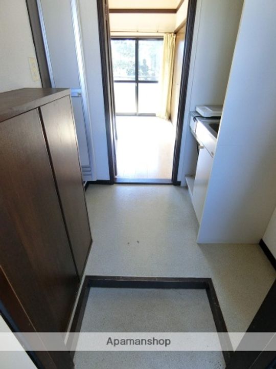 ネクシア桜木の玄関