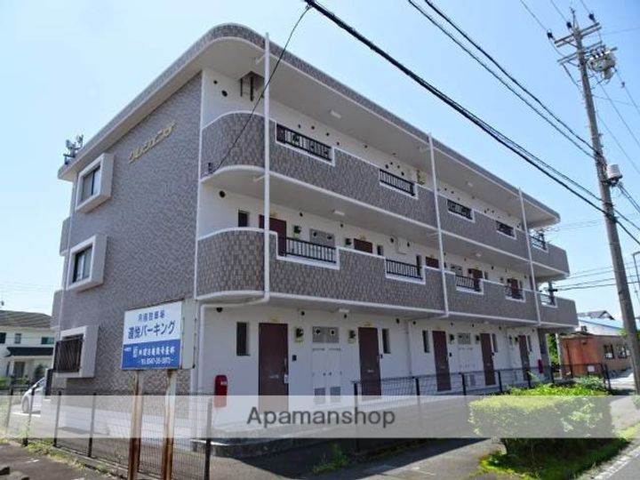 クレシェンテの外観