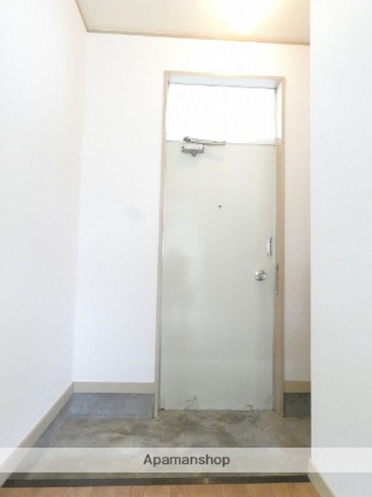 西部第3ハイツの玄関