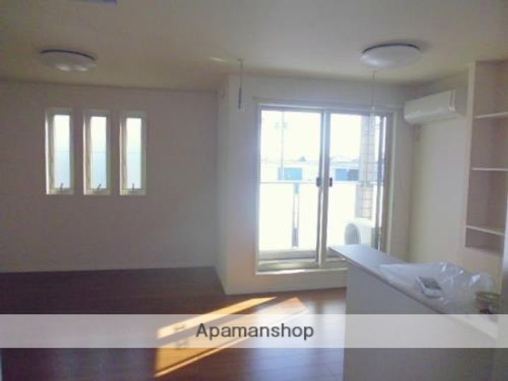 エコライフ長鶴201の居間