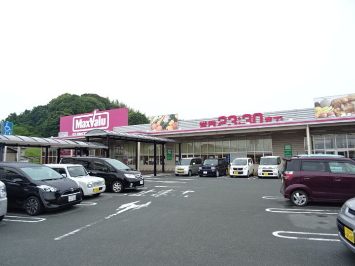 アンビシャスの周辺