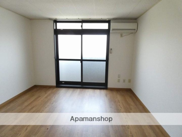 パレス野田の居間