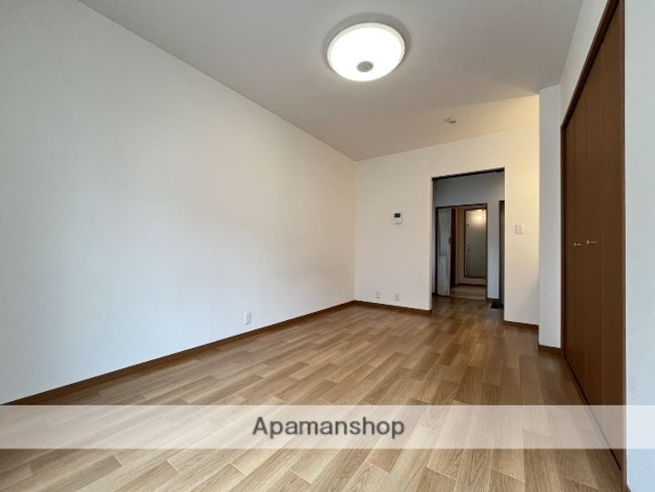 ピーノマツシマの内装