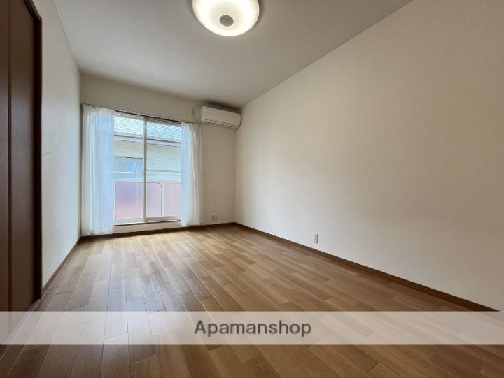 ピーノマツシマの内装