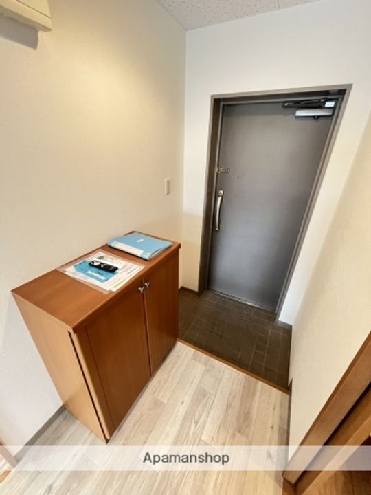 アーバンヒルズ元浜の玄関