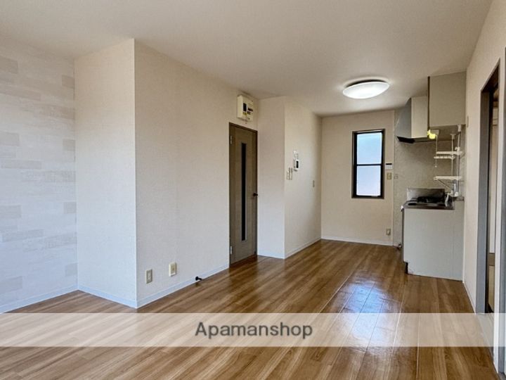 二瀬川ノーバBの内装