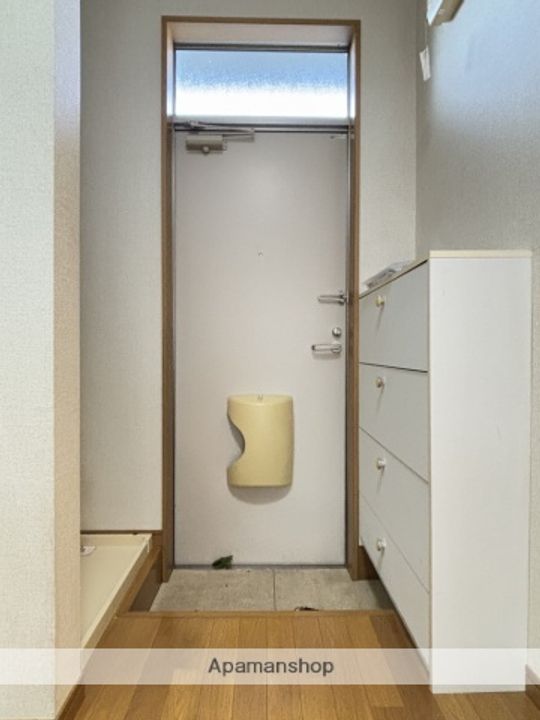 ウィンBの玄関