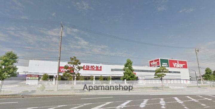 ウィンBの周辺