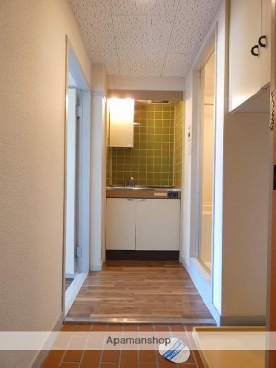 カレッジタウンウィングの玄関