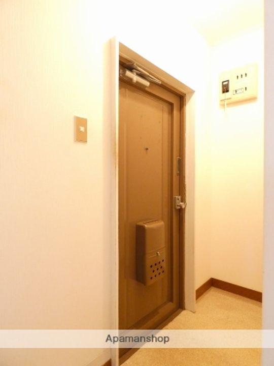 サンライト西伊場303の玄関