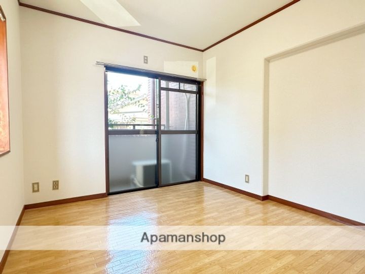 シェ・ジャルダン105の内装