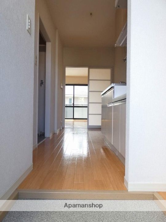 丸二ハイム山下202の玄関