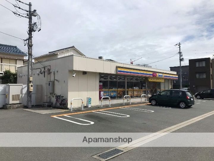 丸二ハイム山下202の周辺