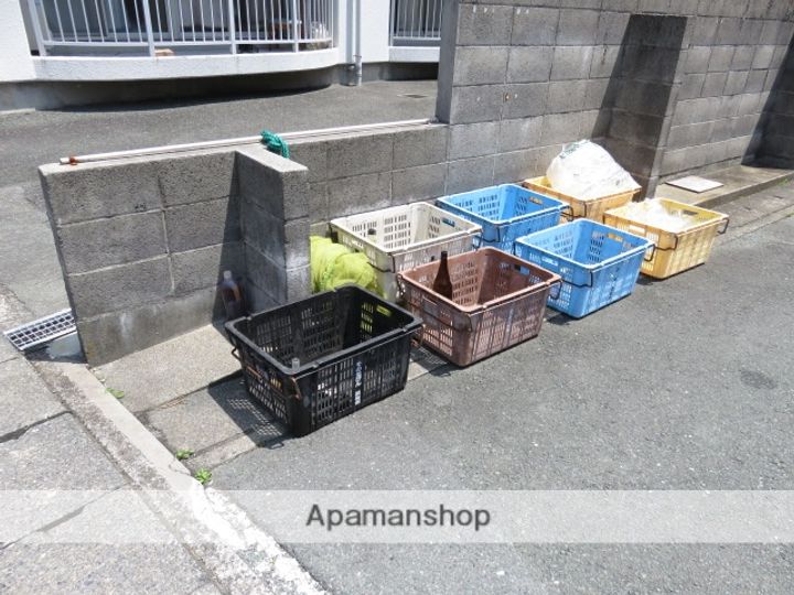 諏訪ハイツの外観