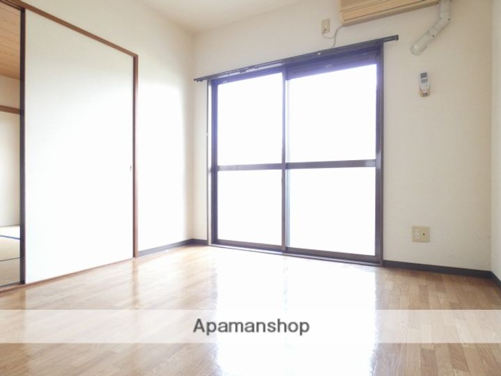 マンションカズの居間