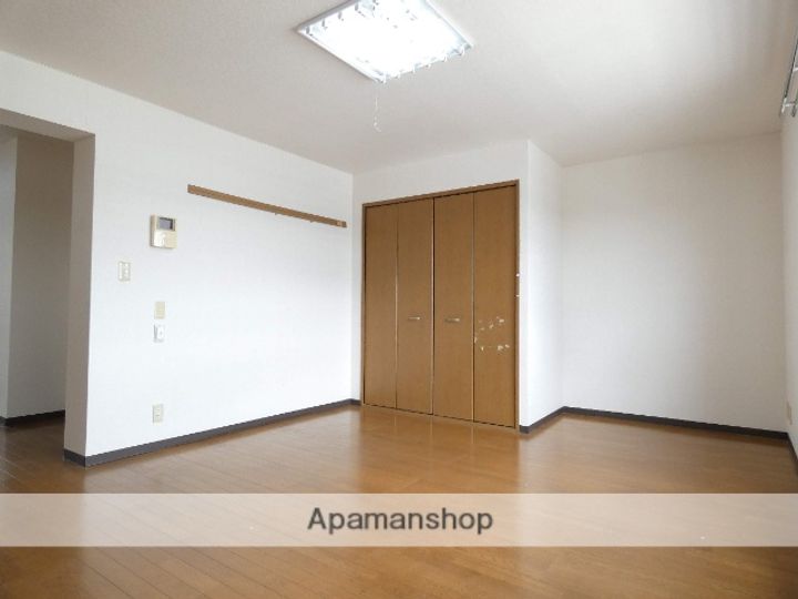 アヴェニュー大門の内装