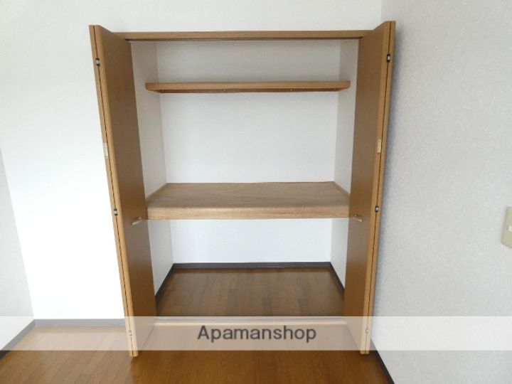 アヴェニュー大門の内装