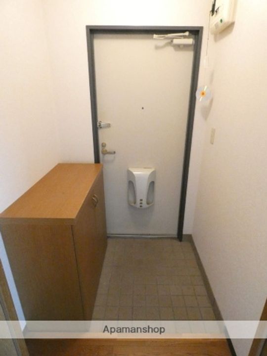 アヴェニュー大門の玄関