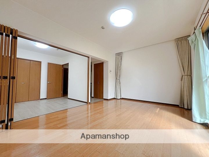 ヴェルデフォーユーⅢの内装