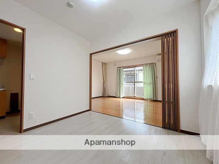 ヴェルデフォーユーⅢの内装