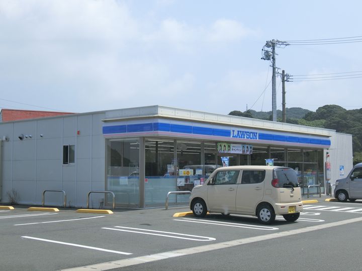 ファイン・Sの周辺