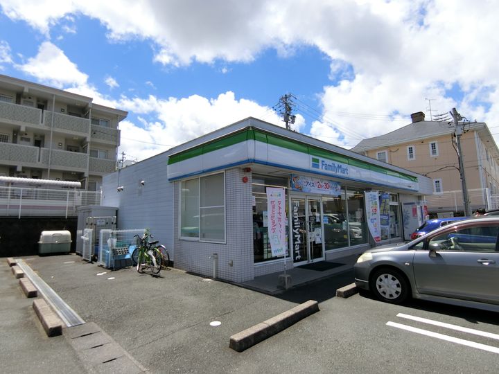 プラシードの周辺