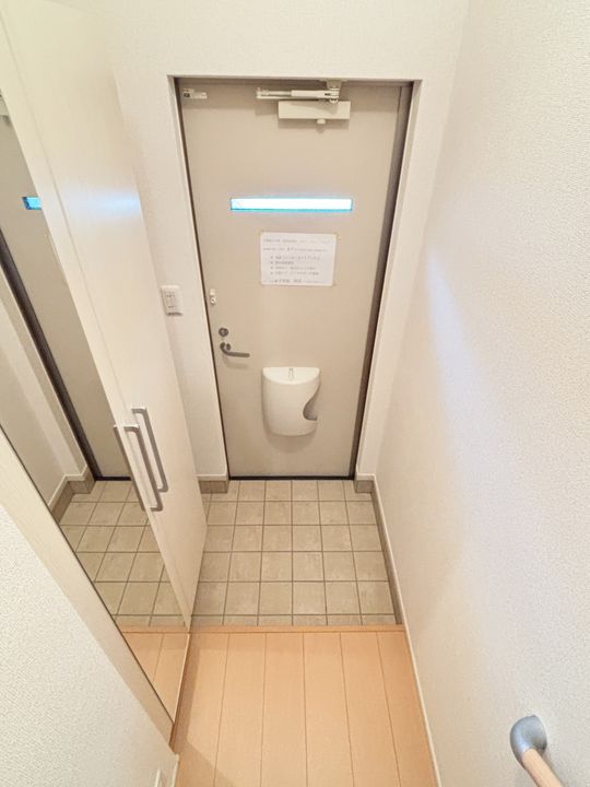 ブランドールⅠの玄関