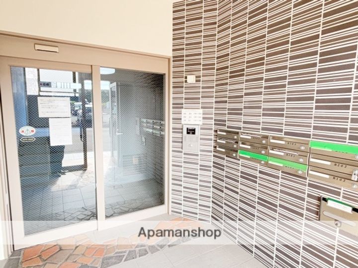 中央ブレインA102の外観