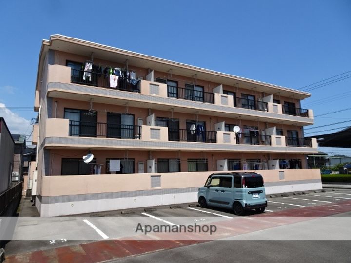 ルミエールKの外観