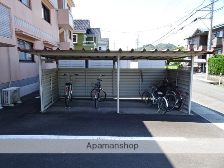 ルミエールKの外観