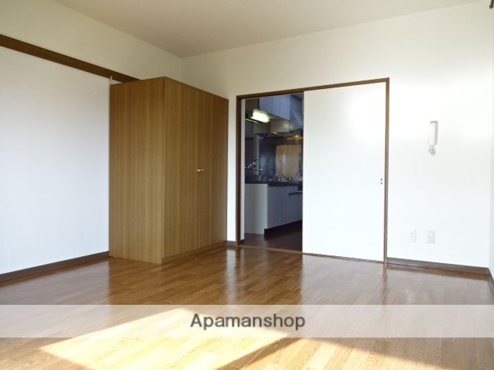 クラストピアの内装