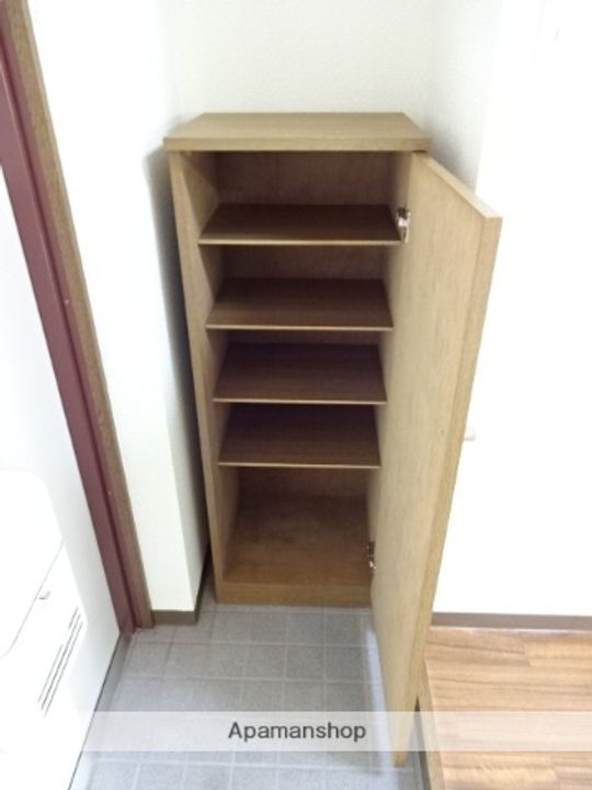 クラストピアの内装