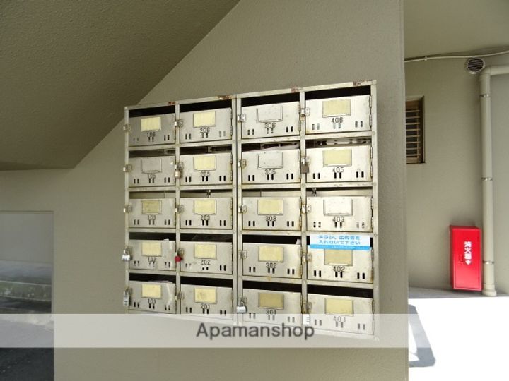 クラストピアの外観