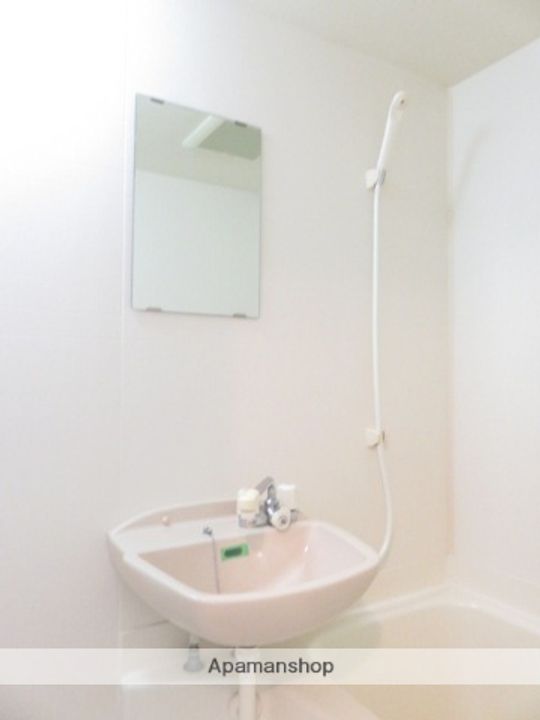 アルファビルのその他画像