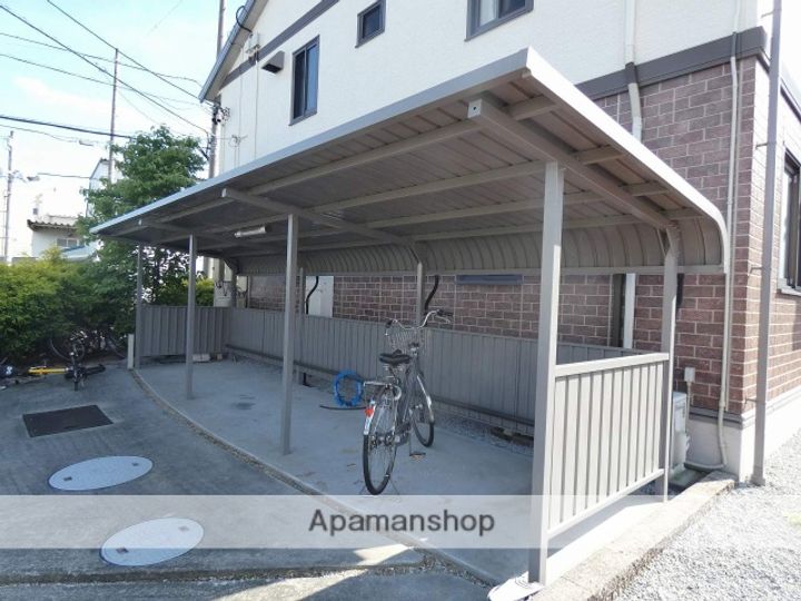 リビングタウン明ヶ島Bの外観