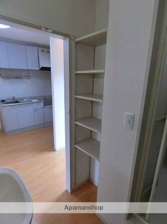 ガーデンハウスCの内装