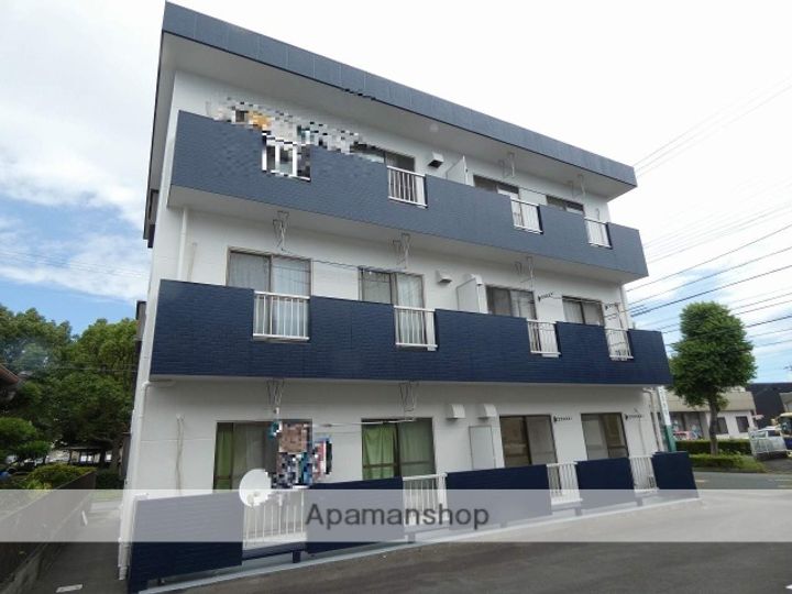 コーポカレリアの外観