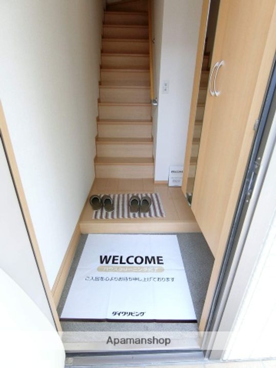 AフラッツA(エースフラッツ)の玄関