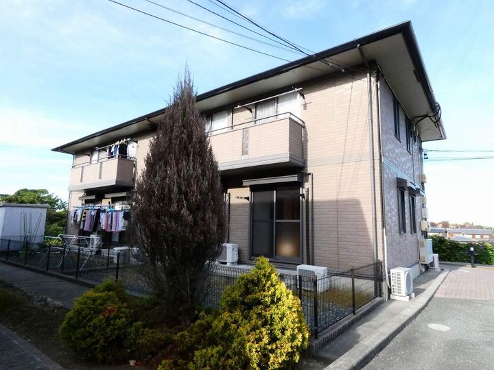 リビングタウン佐鳴Aの外観