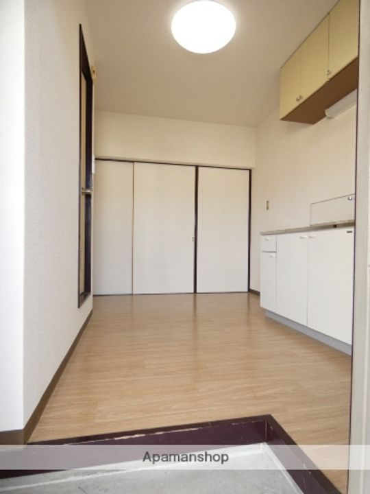 栄マンションの内装