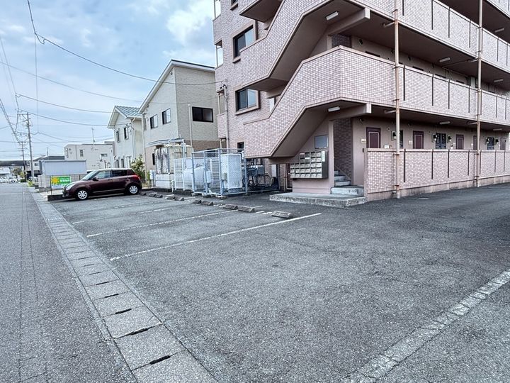 ルースヤハタのその他画像